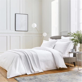 Image of Bedeck of Belfast Adan Duvet Cover - WHITE