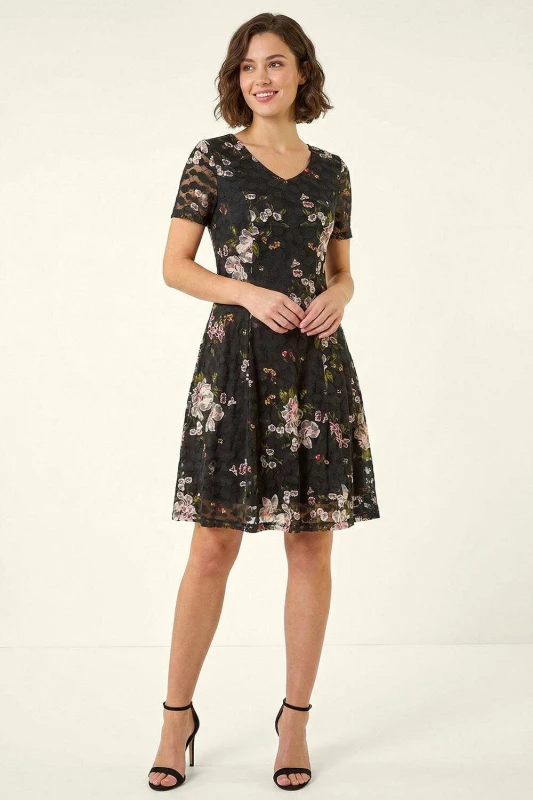 Image of Roman Womens Floral Print Lace Stretch Dress in Black Size: 20 Black Female 20