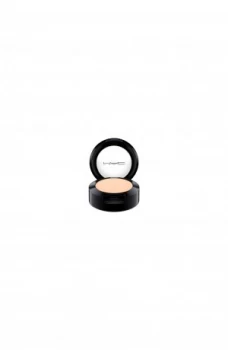 Image of MAC Studio Finish Spf 35 Concealer Nc10