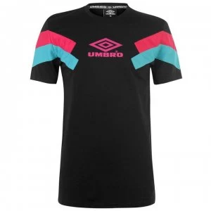 Image of Umbro Chevron T Shirt - Black/BerryPink