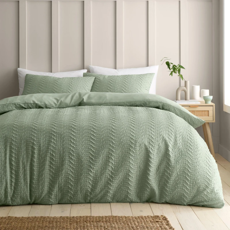 Image of Catherine Lansfield 'Heatset Wave' Duvet Cover Set Mint