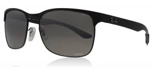 Image of Ray-Ban RB8319CH Sunglasses Matte Black 186/5J Polariserade 60mm