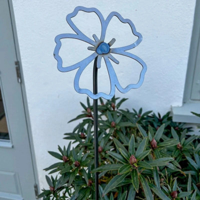 Image of Poppy Forge 2 Feet Flowering Petal Plant Pin (Pack Of 3) - Bare Metal/ready To Rust