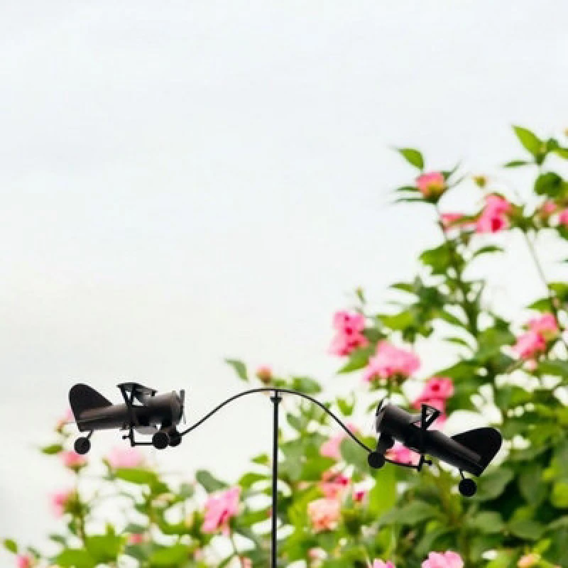 Image of MSL 64" PLANES GARDEN SPINNER