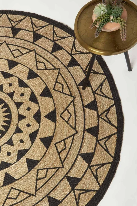Image of Homescapes Natural & Black Mandala Braided Jute Rug Size: 200cm diameter Natural Unisex 200cm diameter