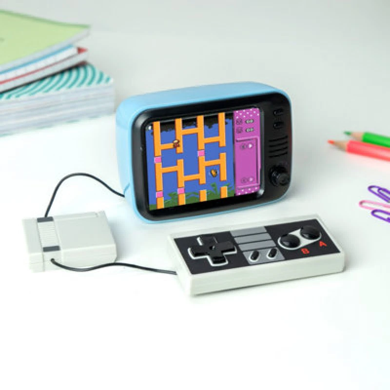 Image of Red5 Retro Console - 200 Classic Games & Portable Fun Awaits