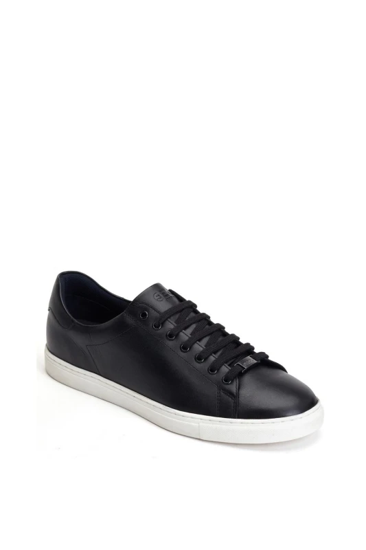 Image of Base London Base London Men Tucker Sneaker in Black Size: 7 Black 7 Male 5038538364450