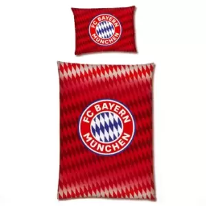 Image of FC Bayern Munich Crest Duvet Cover Set (Single) (Red/White)