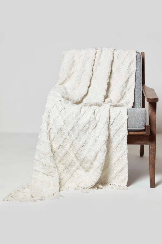 Image of Homescapes Diamond Cotton Tufted Throw White