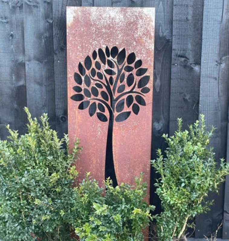 Image of Poppy Forge Tree Garden Screen Large Bare Metal/ready To Rust - Steel - L152 X W45.7 X H147.3 Cm