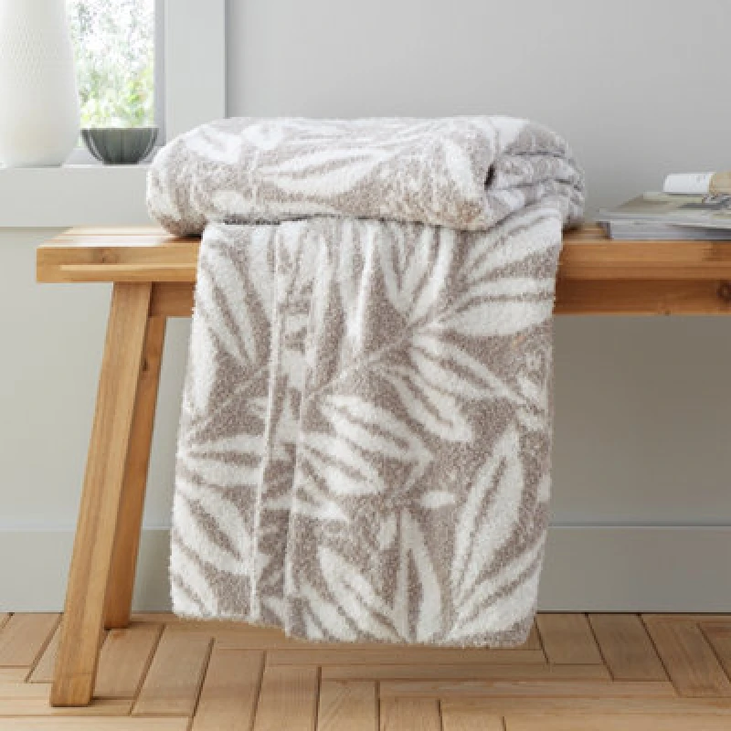 Image of Catherine Lansfield So Soft Sorrel Leaves Blanket Throw Throws 130x170cm Beige 42629369001