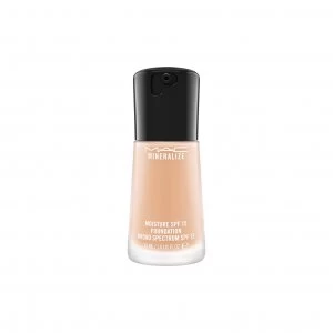 Image of MAC Mineralize Moisture SPF15 Foundation Nc25