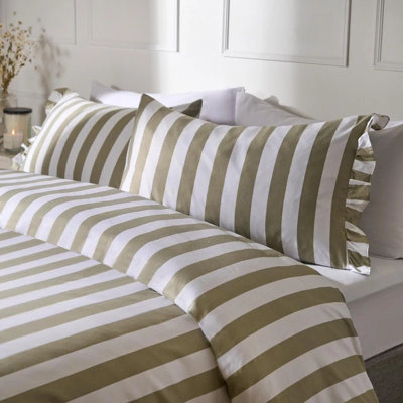 Image of OHS OHS Frill Duvet Cover Bedding Set Pillowcase Stripe Quilt Luxury in Pale Green Size: King Pale Green King Unisex 5027434207862