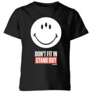 Image of Smiley World Slogan Don't Fit In, Stand Out Kids T-Shirt - Black - 3-4 Years