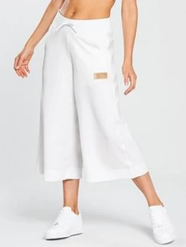 Image of Nike Sportswear Beautiful Power Crop Pant White Size XS Women