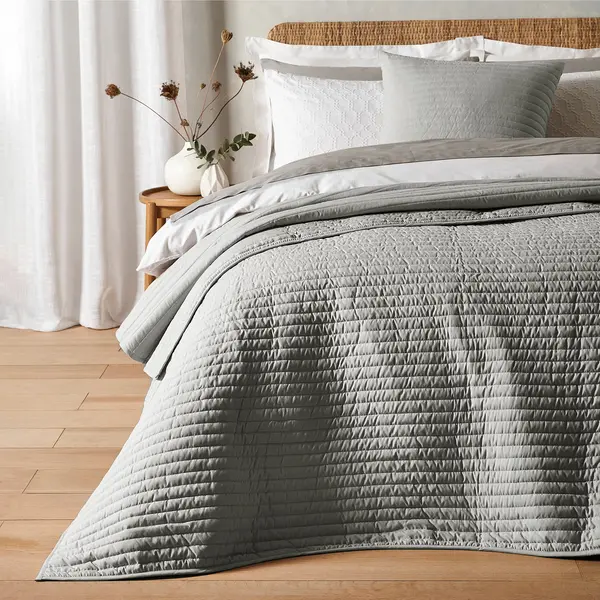 Image of Bianca Quilted Lines Bedspread Silver