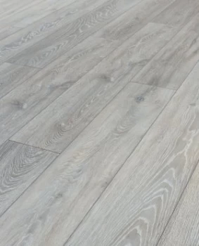 Image of Wickes Shimla Oak Laminate Flooring