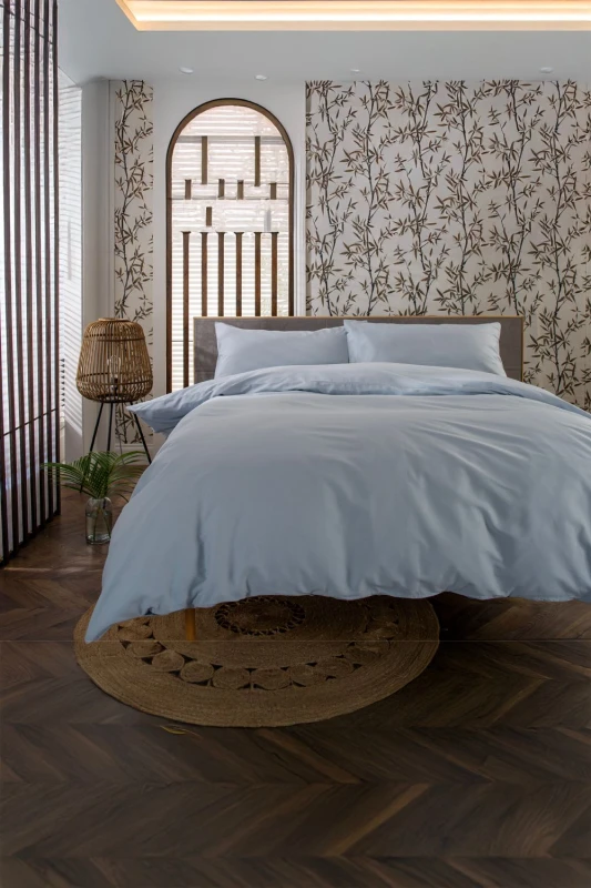 Image of The Lyndon Company The Lyndon Company Luxury 100% Cotton 200 Thread Count Duvet Cover Set in Light Blue Size: Super King Light Blue Super King Unise