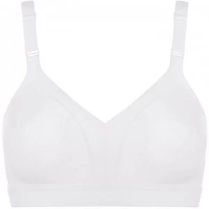 Image of Triumph Studio Wellness - White