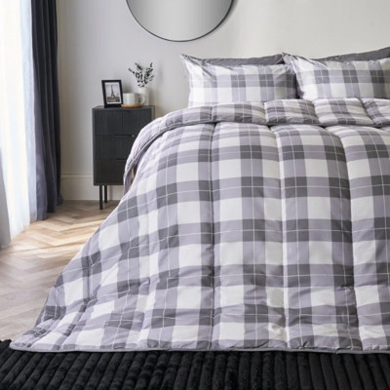 Image of OHS OHS Gingham Check Coverless Duvet 10.5 TOG Bedding Pillowcases Set in Light Grey Size: Double Light Grey Double Unisex 5027434211845