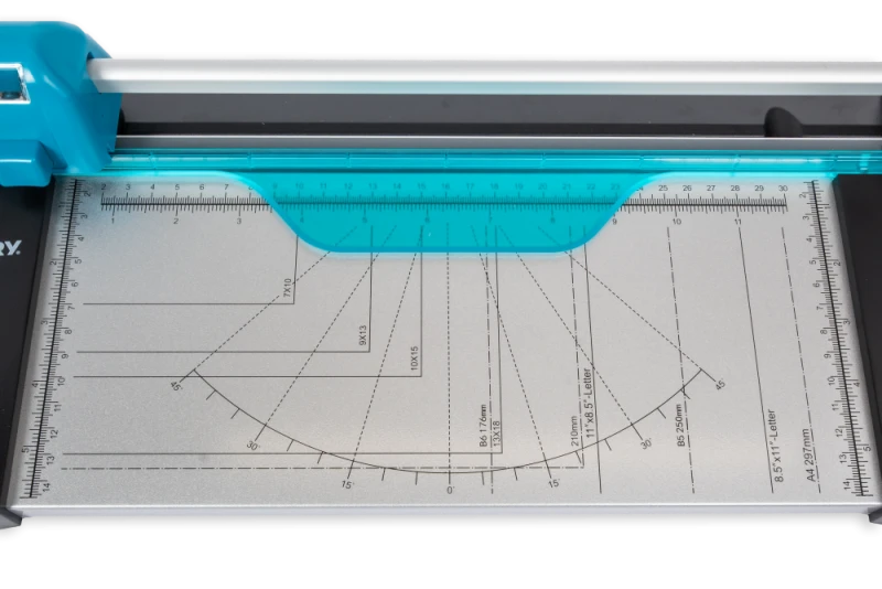 Image of Avery Avery Multi-Cut 4-In-1 Paper Trimmer A3 4X1TR3 4X1TR3