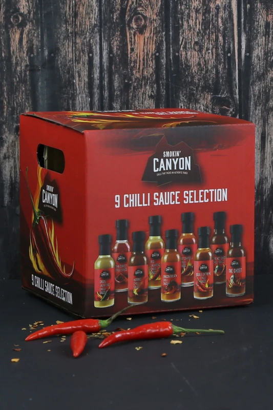 Image of Kimm and Miller (UK) Ltd Kimm and Miller (UK) Ltd 9 Hot Sauce Gift Set Selection Pack in Red Size: 405ml Red 405ml Unisex 5055475461417