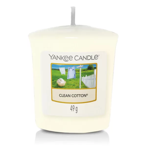 Image of Yankee Candle Clean Cotton Scented Candle 49g