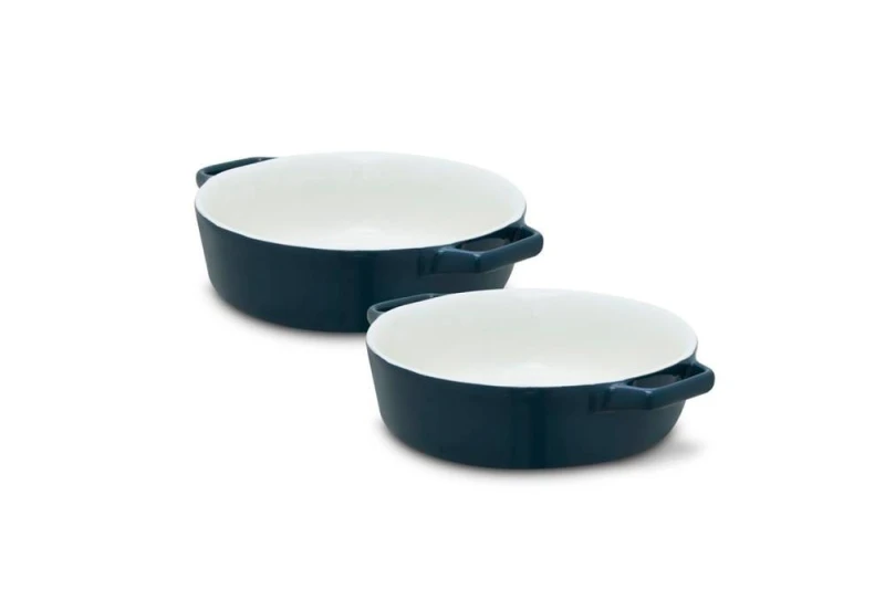 Image of Tower Tower Nattura Round Baking Dish in Navy Size: 1 Pack Navy 1 Pack Unisex 5055322571009