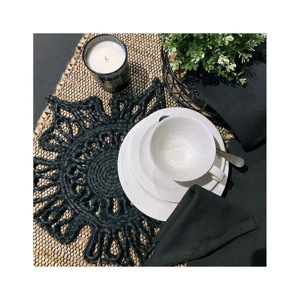 Image of Esselle Severn Jute Star Crochet Black Placement, Set Of 2