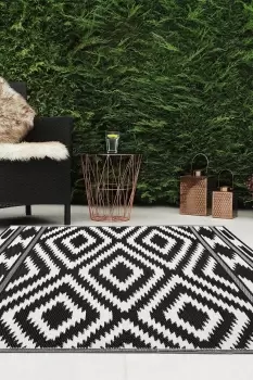 Image of Lightweight Reversible Plastic Woven Outdoor Rug 133x190cm Aztec