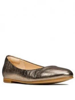 Image of Clarks Grace Piper Leather Ballerina - Stone