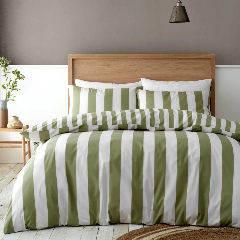 Image of Catherine Lansfield Catherine Lansfield 'Cove Stripe' Reversible Duvet Cover Set in Green Size: Double Green Double Unisex 5057681168319