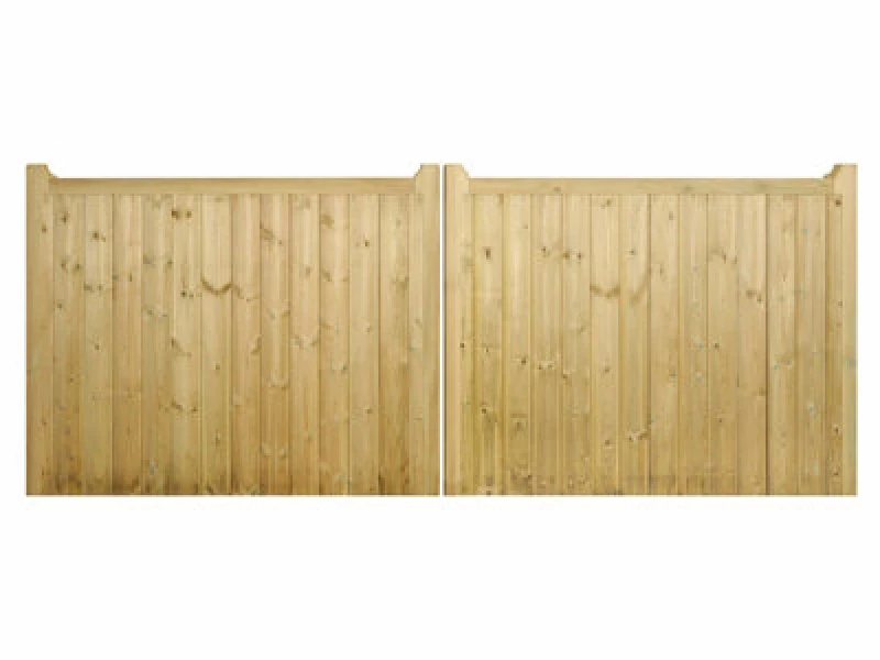 Image of Cannock Gates Drayton Square Top Low Double Driveway Gate - Pressure Treated Scandinavian Redwood - W2400 X H950 mm
