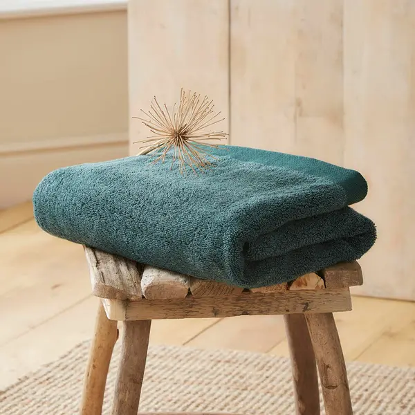 Image of DRIFT HOME Abode Eco-Friendly Cotton Rich 600gsm Bath Towel, Deep Green - Drift Home AOEGNUXPX3