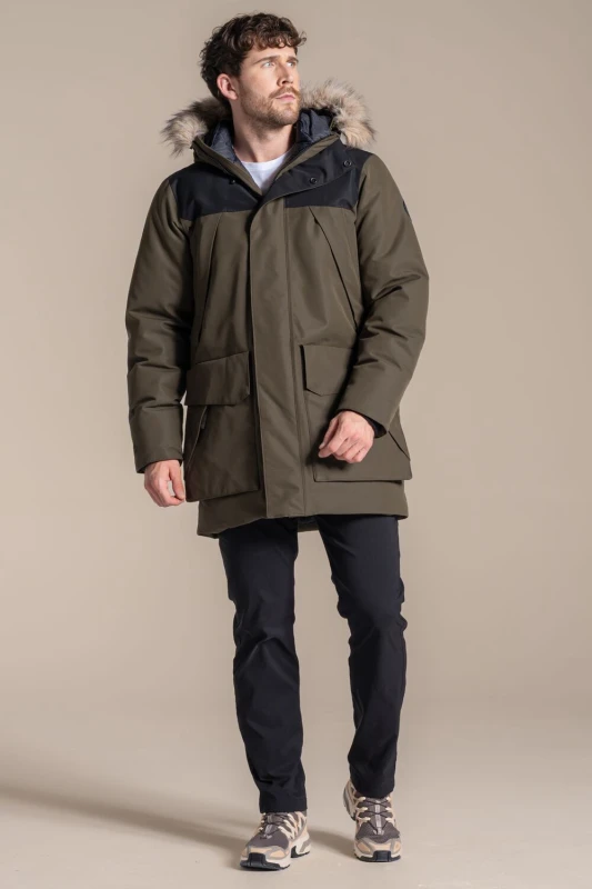 Image of Craghoppers Craghoppers Men Bishorn Hooded Waterproof Breathable Padded Insulated Jacket in Dark Green Size: Medium Dark Green M Male 5063260129336