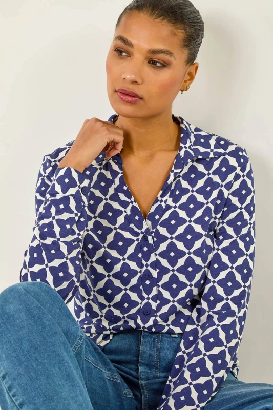 Image of Roman Womens Geo Print Stretch Mock Shirt in Blue Size: 16 Blue Female 16