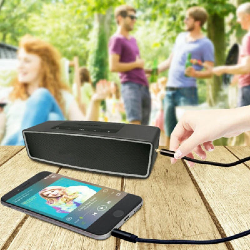 Image of FX 'Aux-in-Cable' 3.5mm Braided Gold Gold unisex