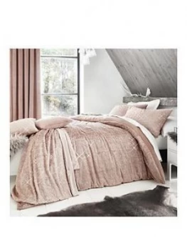 Image of By Caprice Caprice Vivian Sparkle Faux Fur Duvet Set - Sk
