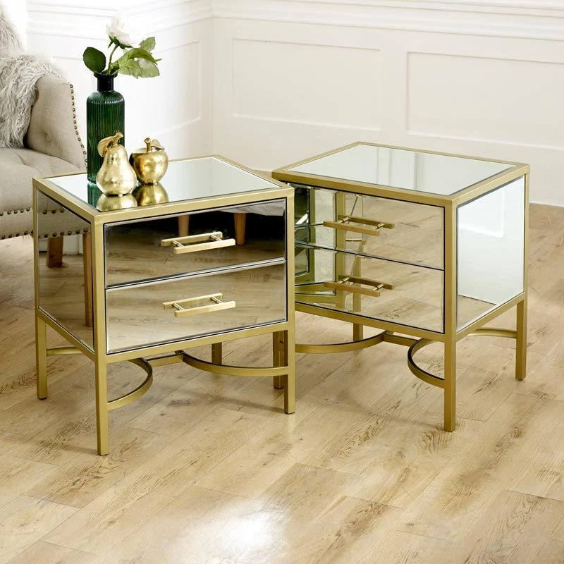 Image of Melody Maison Pair Of Gold Mirrored Bedside / Occasional Tables - Venus Range Metallic Gold