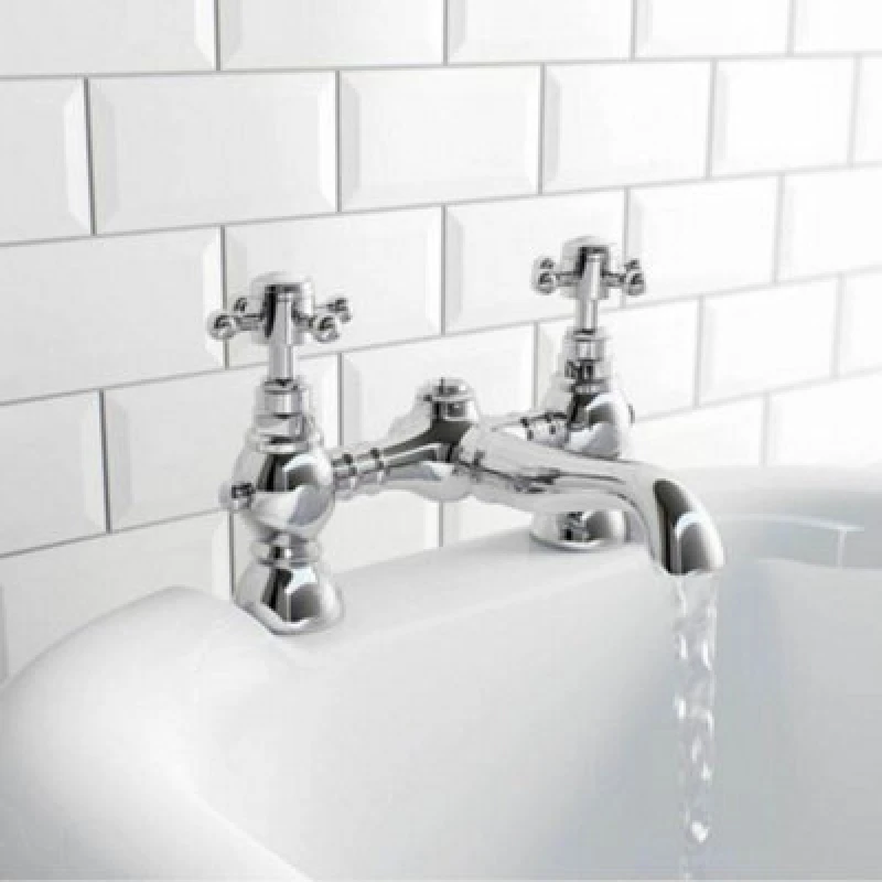 Image of NES HOME Nes Home - Churchill Traditional Cross Head Chrome Deck Mounted Bath Filler Tap 6305