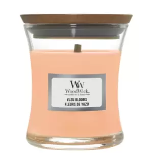 Image of Woodwick Yuzu Blooms Scented Candle 85g