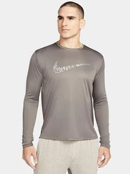 Image of Nike Run Dri-FIT UV Run Division Swoosh Long Sleeve Miler T-Shirt - Khaki Size M Men