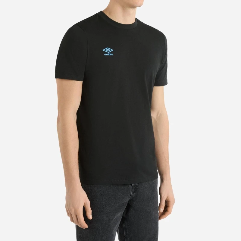 Image of Umbro Umbro Men Stadium T-Shirt in True Black Size: Medium True Black M Male 5063703737890