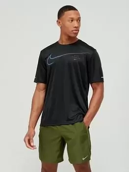 Image of Nike Run Division Miler Dri-FIT Swoosh Short Sleeve T-Shirt - Black/White Size M Men
