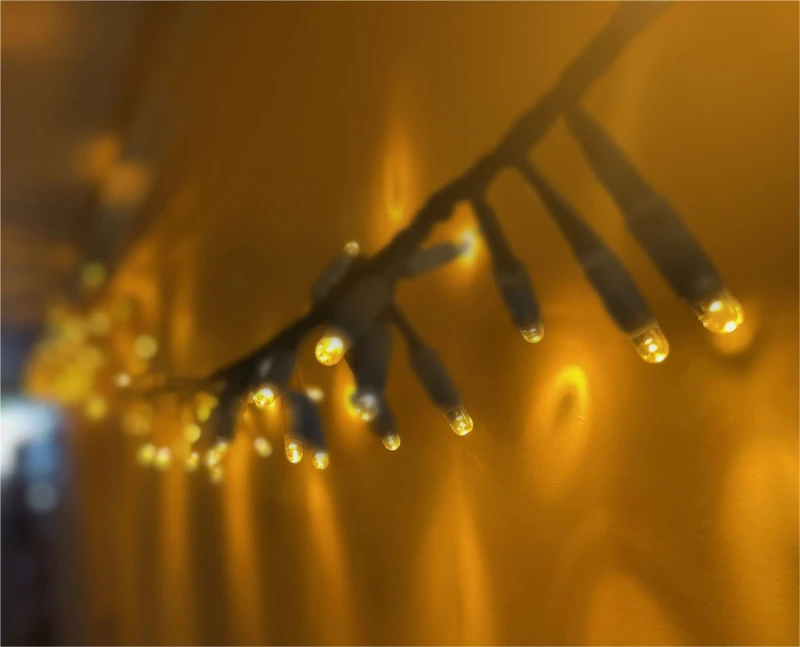 Image of EAGLE-CON 5m Easy-Connect Copper Gold Warm White 250 LED Cluster String Lights With Interconnectable Black Rubber Cable ELV-544935