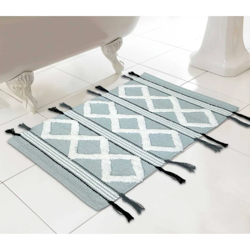 Image of Country Club Bath Mat - Cotton - Berber Tassel Design Grey unisex 46x76cm