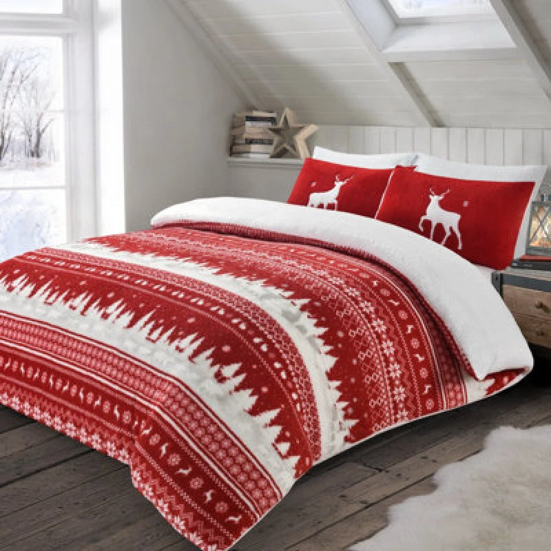 Image of Velosso Nordic Teddy Warm & Cosy Duvet Cover & Pillowcase Set in Red Size: Double Red Unisex Double