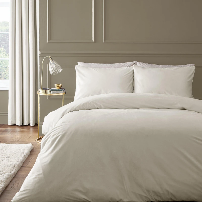 Image of Catherine Lansfield Kingsley Soft Matt Velvet Duvet Cover Set Duvet Covers Single Cream 42944569010