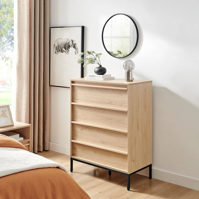 Image of FurnitureboxUK FurnitureboxUK Svit Wooden Chest of 4 Drawers in Light Oak Light Oak One Size Unisex 5060661187668