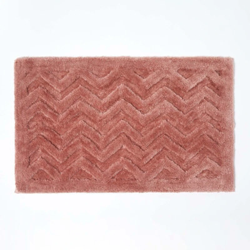 Image of Homescapes Chevron Pattern Thick Dusky Pink Bathmat